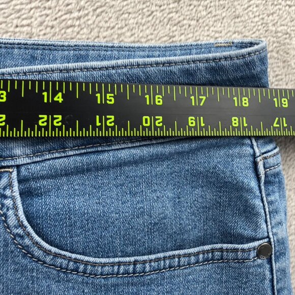 Riders By Lee Womens Jean  Shorts Size 16M Mid Rise Blue Denim Casual Summer - Picture 5 of 13